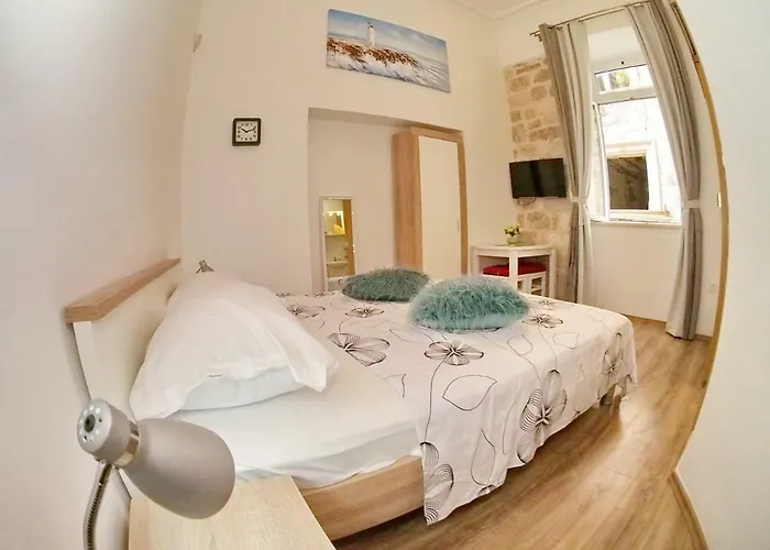 בית הארחה Luna 3*